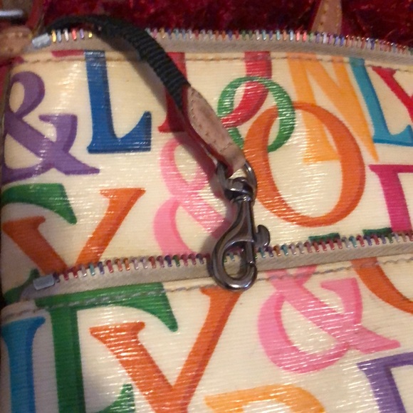 DOONEY AS IS ..NO RETURN - Picture 7 of 8